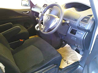 NISSAN SERENA 2013