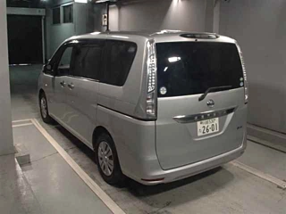 NISSAN SERENA 2013