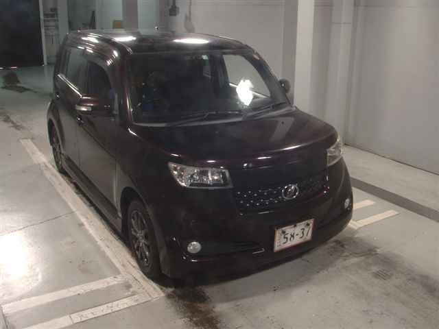 TOYOTA BB 2012