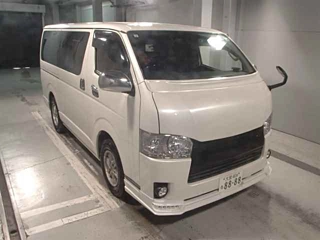 TOYOTA HIACE VAN 2017