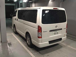 TOYOTA HIACE VAN 2017