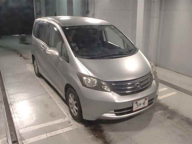 HONDA FREED 2008