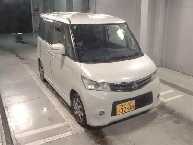 NISSAN ROOX 2012