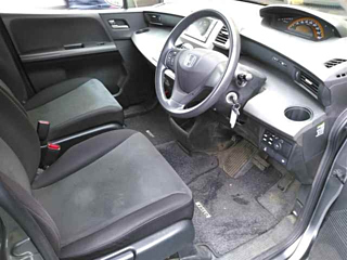 HONDA FREED 2010