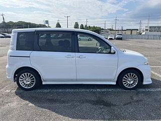 TOYOTA SIENTA 2014