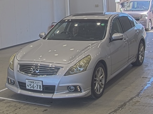 NISSAN SKYLINE 2010
