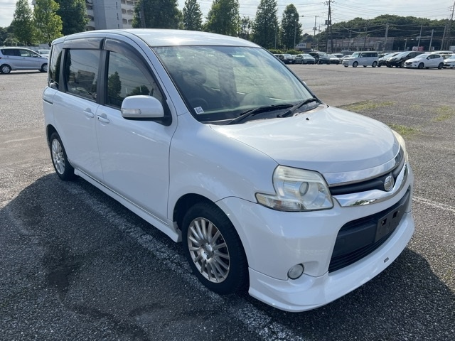 TOYOTA SIENTA 2014