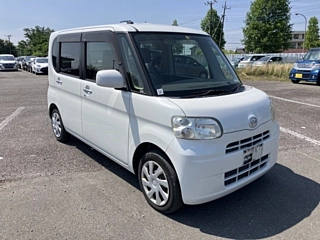 DAIHATSU TANTO 2012