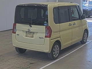 DAIHATSU TANTO 2014