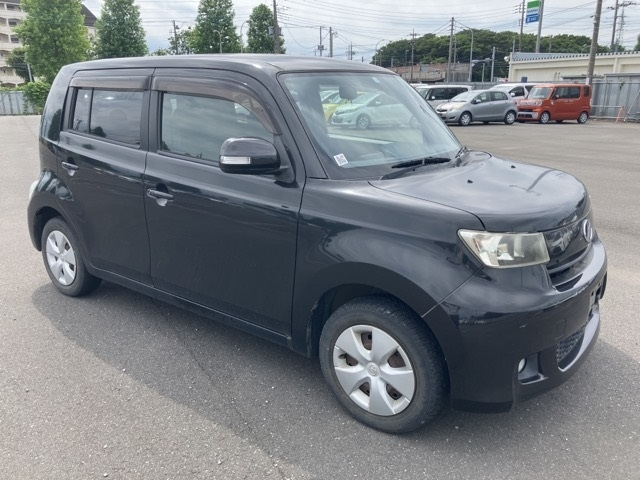 TOYOTA BB 2010