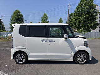 HONDA N BOX 2017