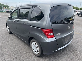 HONDA FREED 2009