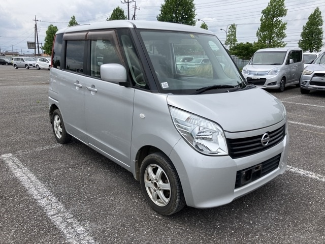 NISSAN ROOX 2012