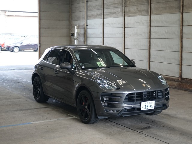 PORSCHE MACAN 2015