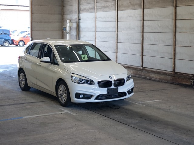 BMW 2 SERIES