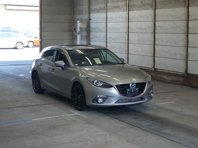 MAZDA AXELA 2015
