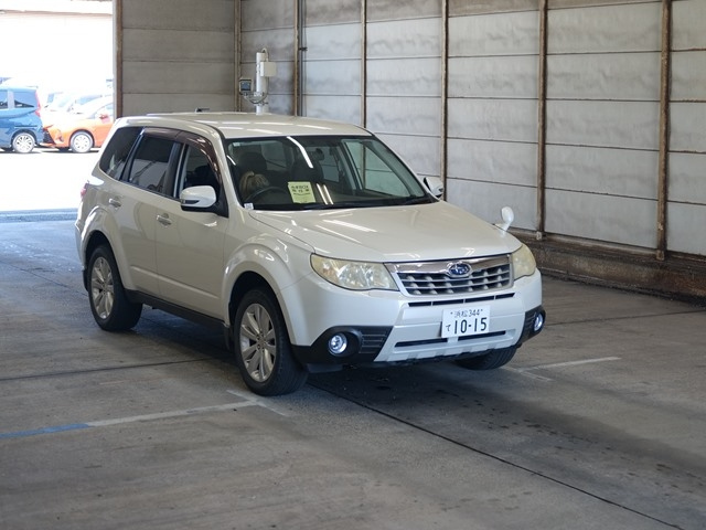 SUBARU FORESTER