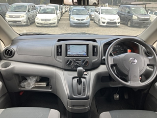 NISSAN NV200 2019