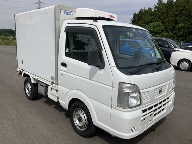 NISSAN CLIPPER TRUCK 2015