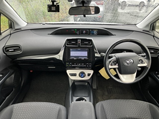 TOYOTA PRIUS 2018