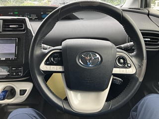 TOYOTA PRIUS 2018