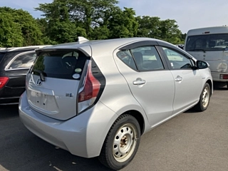 TOYOTA AQUA 2016