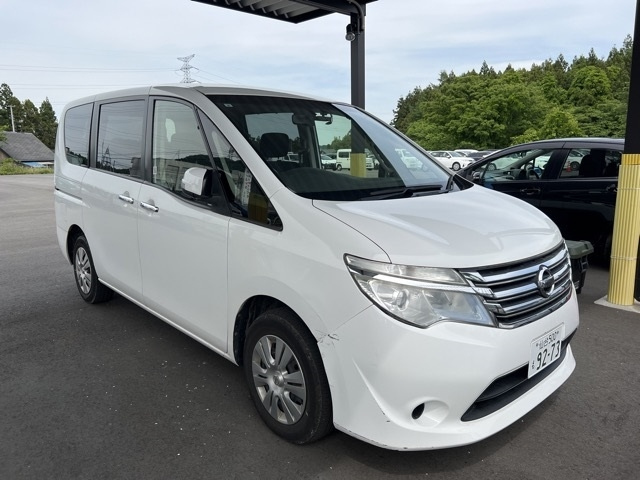 NISSAN SERENA 2015