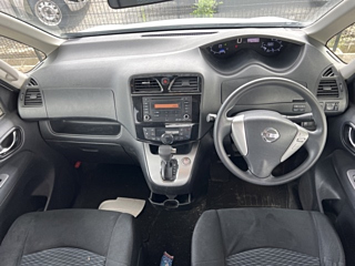 NISSAN SERENA 2015