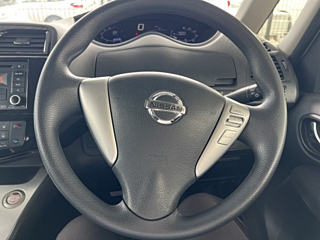 NISSAN SERENA 2015