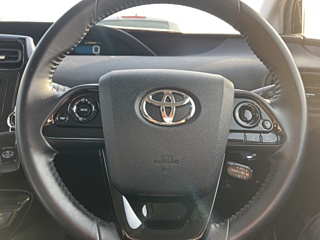 TOYOTA PRIUS 2021
