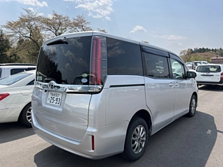 TOYOTA NOAH 2019
