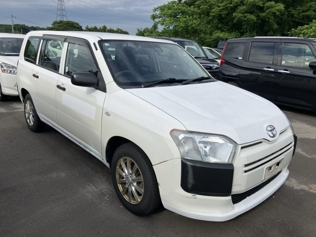 TOYOTA PROBOX 2018