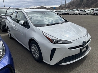 TOYOTA PRIUS 2021