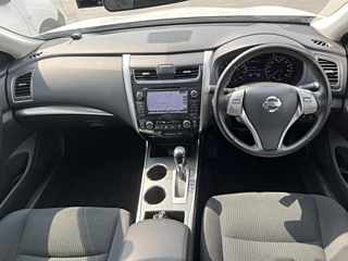 NISSAN TEANA 2020