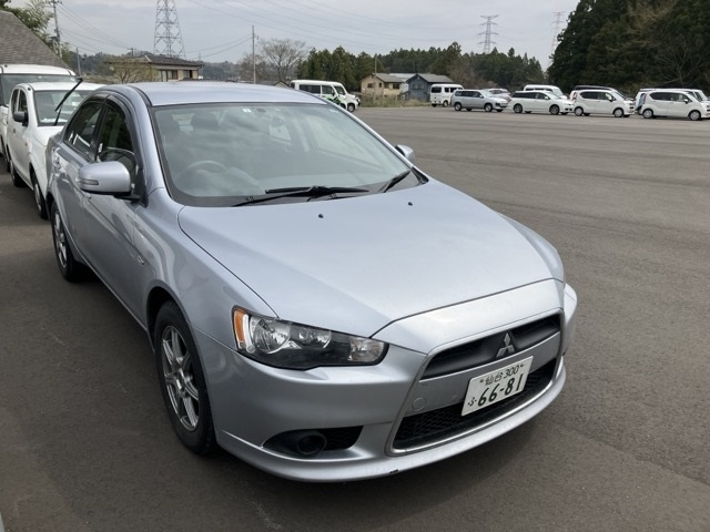MITSUBISHI GALANT FORTIS 2015