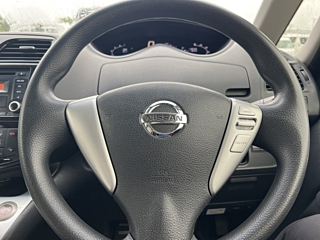 NISSAN SERENA 2015