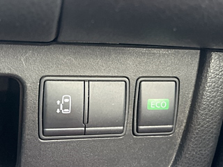 NISSAN SERENA 2015