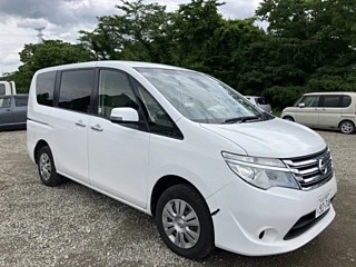 NISSAN SERENA 2015