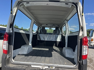 NISSAN CARAVAN VAN 2017
