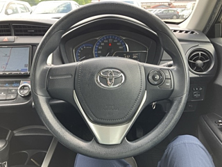 TOYOTA COROLLA FIELDER 2019