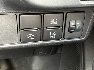 TOYOTA COROLLA FIELDER 2019
