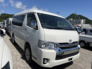 TOYOTA HIACE 2019