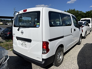 NISSAN NV200 2019