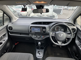 TOYOTA VITZ 2019