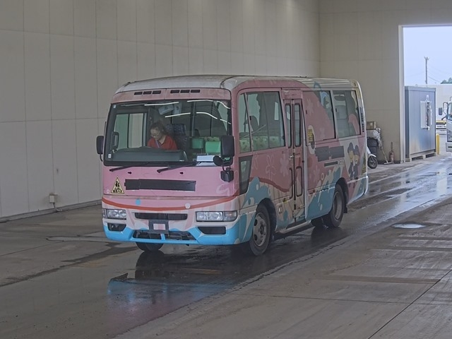 NISSAN BUS