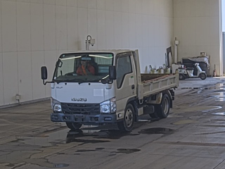 ISUZU ELF 2015