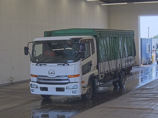 NISSAN CONDOR 2012