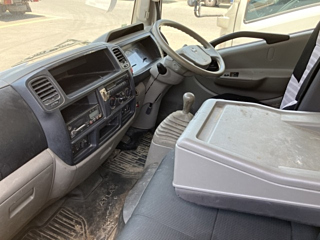 NISSAN ATLAS 2011
