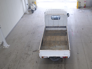 NISSAN TRUCK 2013
