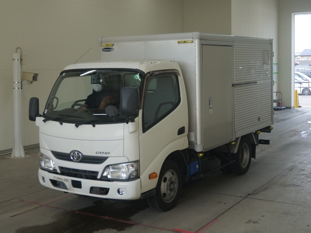 TOYOTA DYNA 2017